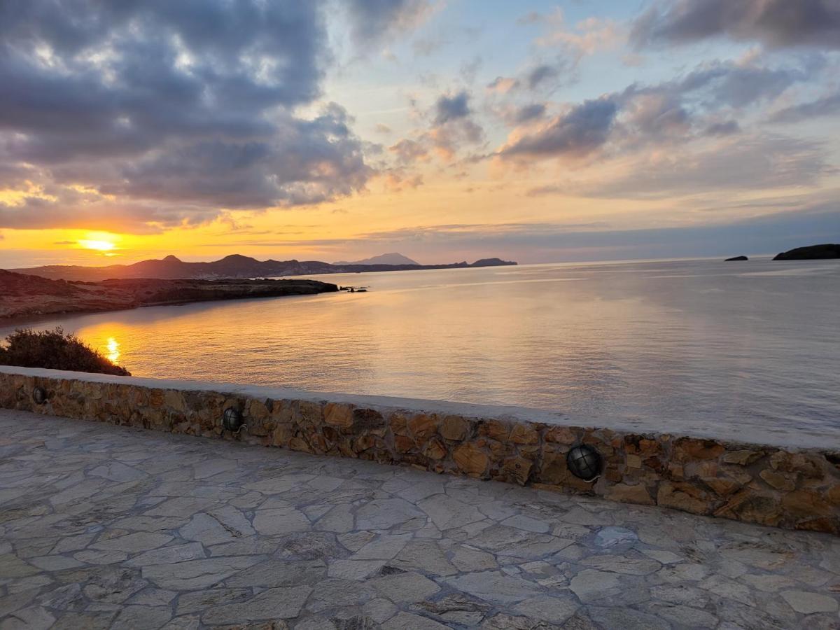 Villa Zefyros Pachaina Bagian luar foto
