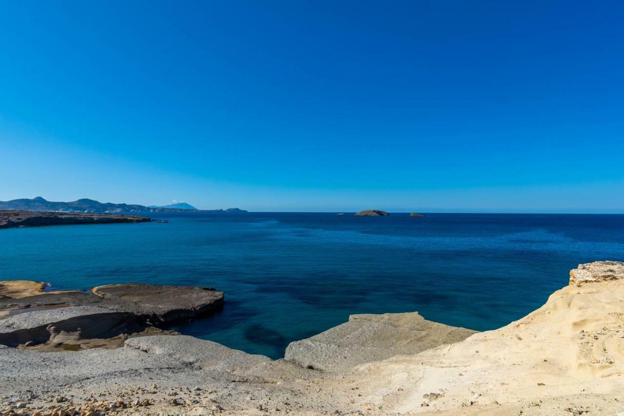 Villa Zefyros Pachaina Bagian luar foto
