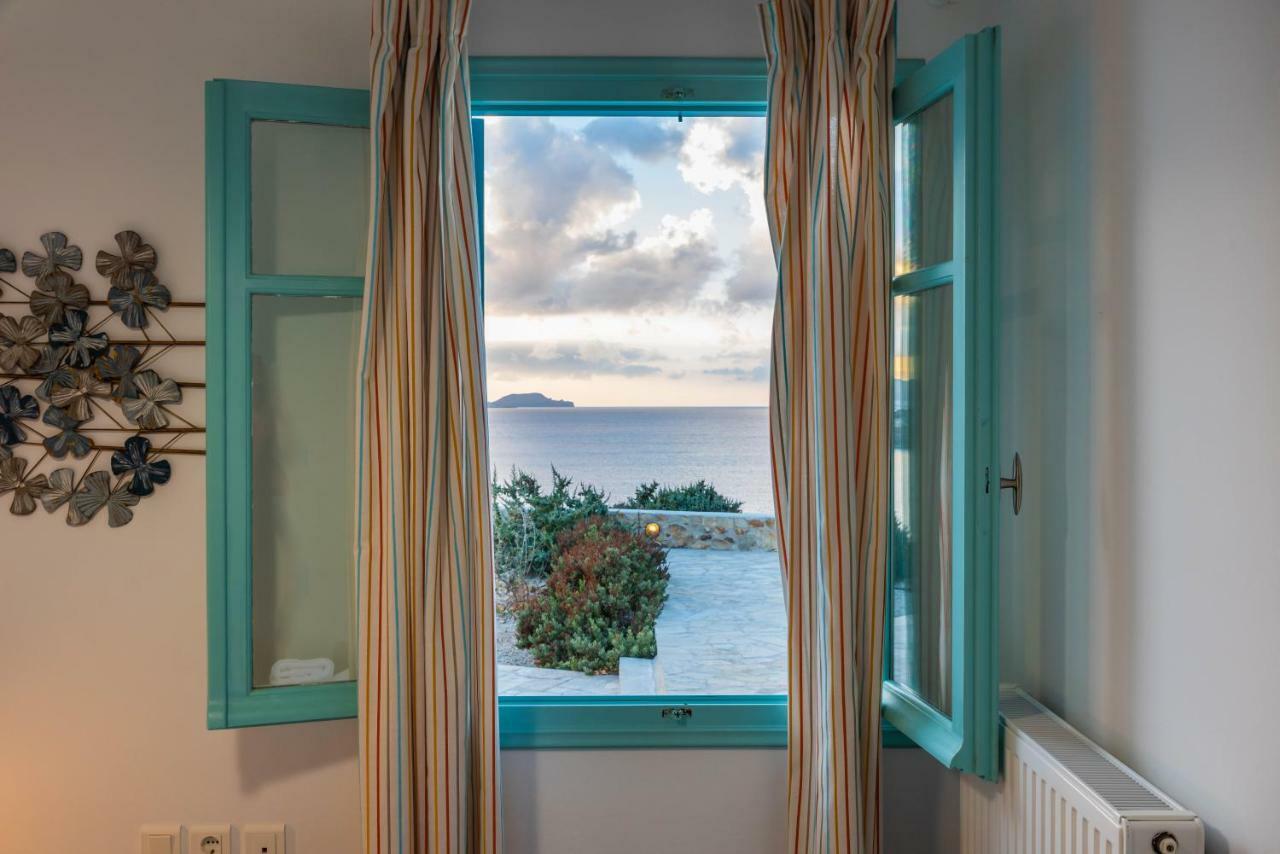 Villa Zefyros Pachaina Bagian luar foto