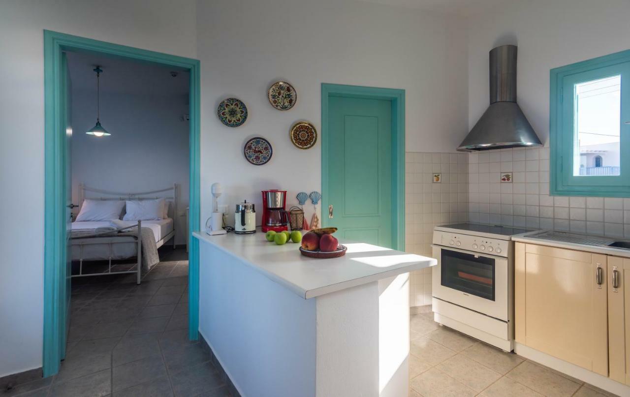 Villa Zefyros Pachaina Bagian luar foto