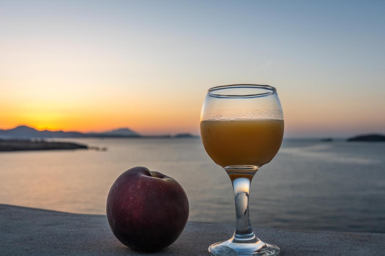 Villa Zefyros Pachaina Bagian luar foto